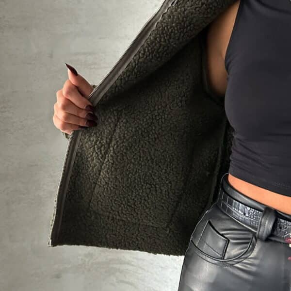 Manteau en cuir laminé kaki