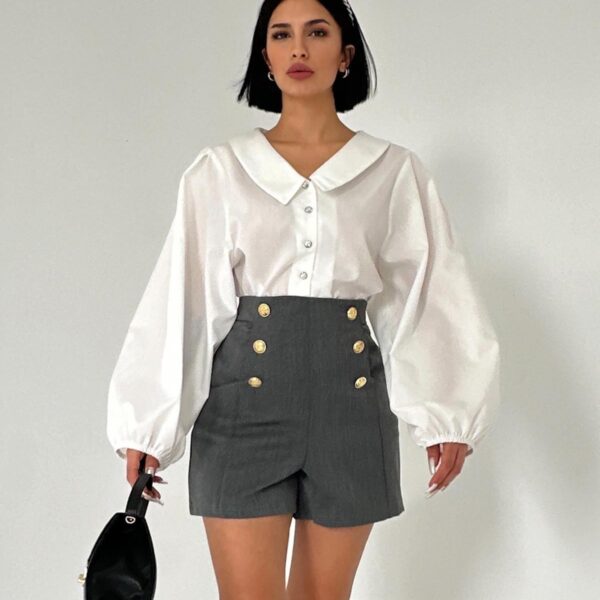 Short boutonné gris